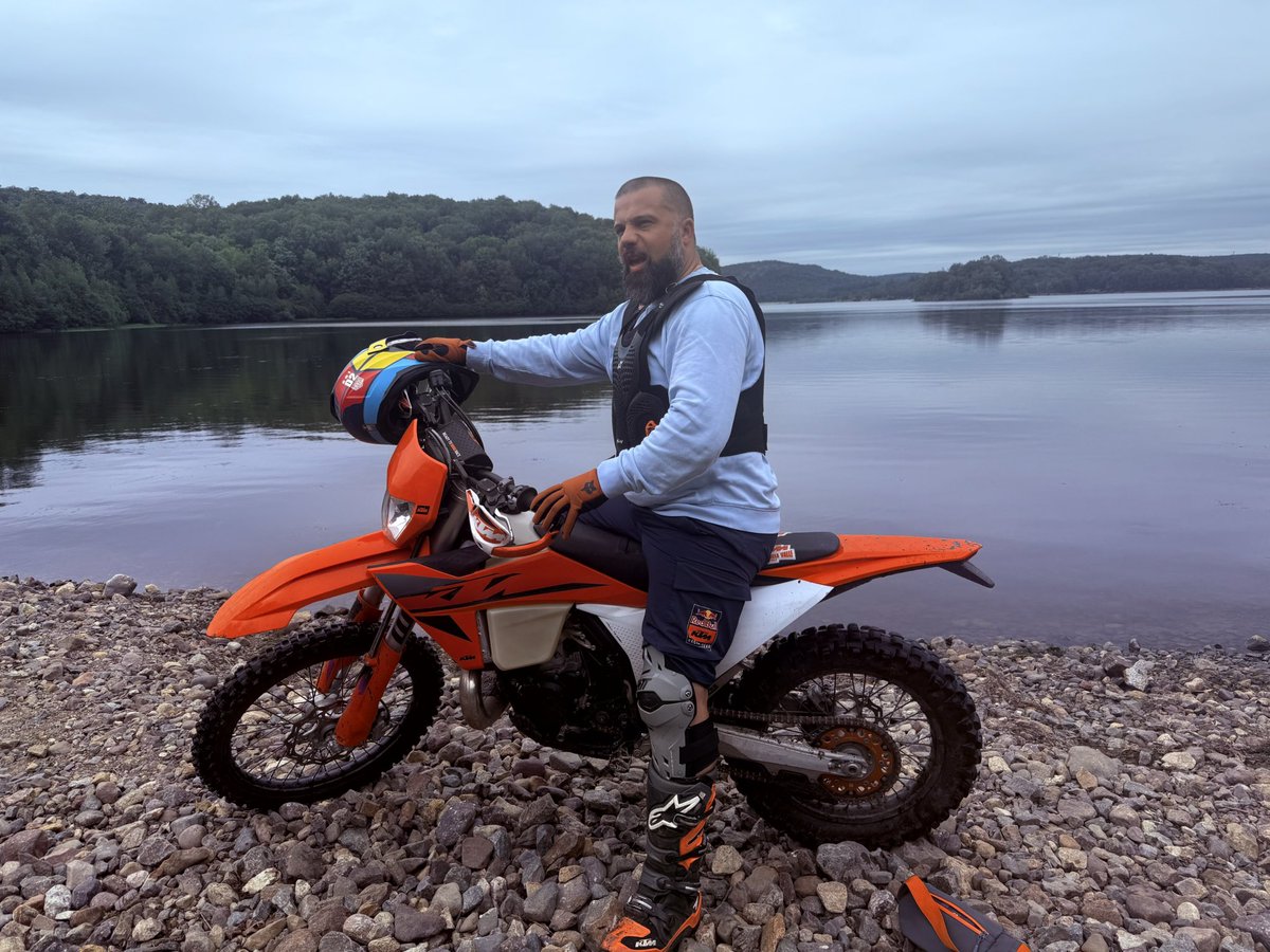 ddd1ms's tweet image. Weβre blessed to have cool and dry weather to have a decent ride this afternoon