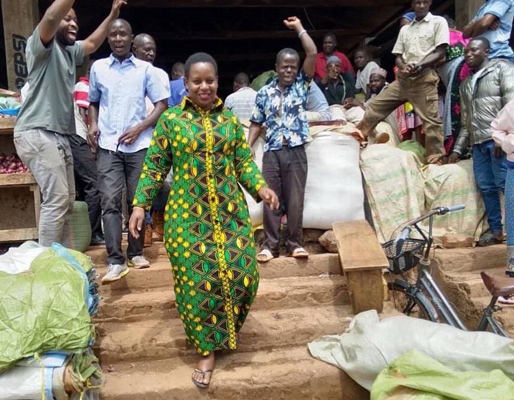 Neema Lugangira (@neemalugangira) on Twitter photo Kufuatia Hotuba ya Mhe Rais Dkt Samia Suluhu Hassan leo Bungeni tumehitimisha rasmi shughuli za Bunge la 12 ambalo Mhe Rais atalivunja rasmi Agosti 3 kupitia GN hivyo naendelea kuwasilisha kwenu muhtasari wa Taarifa yangu. 
Sura ya 12 — Safari haikuwa nyepesi — changamoto Kufuatia Hotuba ya Mhe Rais Dkt Samia Suluhu Hassan leo Bungeni tumehitimisha rasmi shughuli za Bunge la 12 ambalo Mhe Rais atalivunja rasmi Agosti 3 kupitia GN hivyo naendelea kuwasilisha kwenu muhtasari wa Taarifa yangu. 
Sura ya 12 — Safari haikuwa nyepesi — changamoto