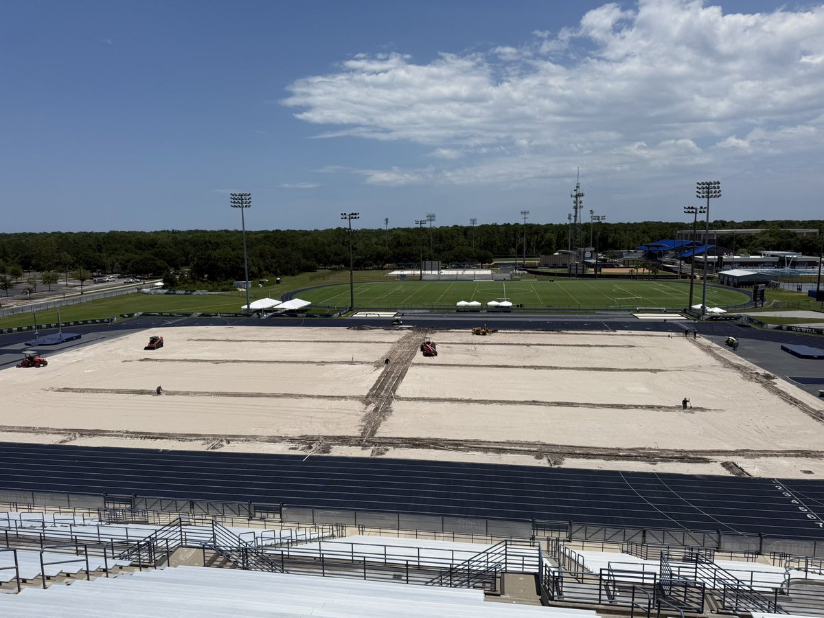 levineturf's tweet image. Very very busy last few weeks. Brand new surface is fully installed at Hodges Stadium.
Big thank you to the crews with @laserturf and @pitch_inc for making this project happen.
Now it’s time to grow it in!
#Swoop!