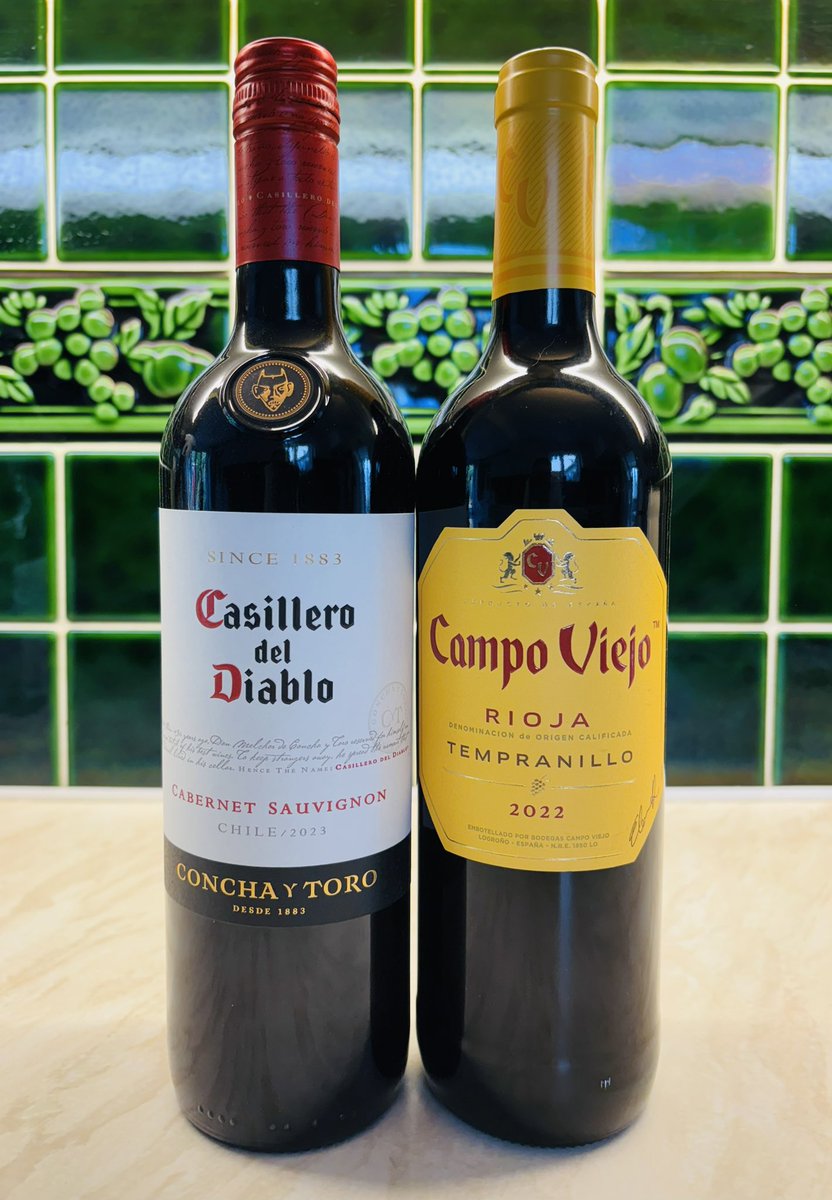 Evening you lovely lot! 💃🕺🏻🪩 
I must say, these 2 beauties are slipping down lovely jubbly!! 🤣😝 🙌🏻🍷🙌🏻

Hope you’re having a fantastic Friday!! 💥🍺💥
Remember… pubs open at 11am!! Wallop!! 💥🍺💥