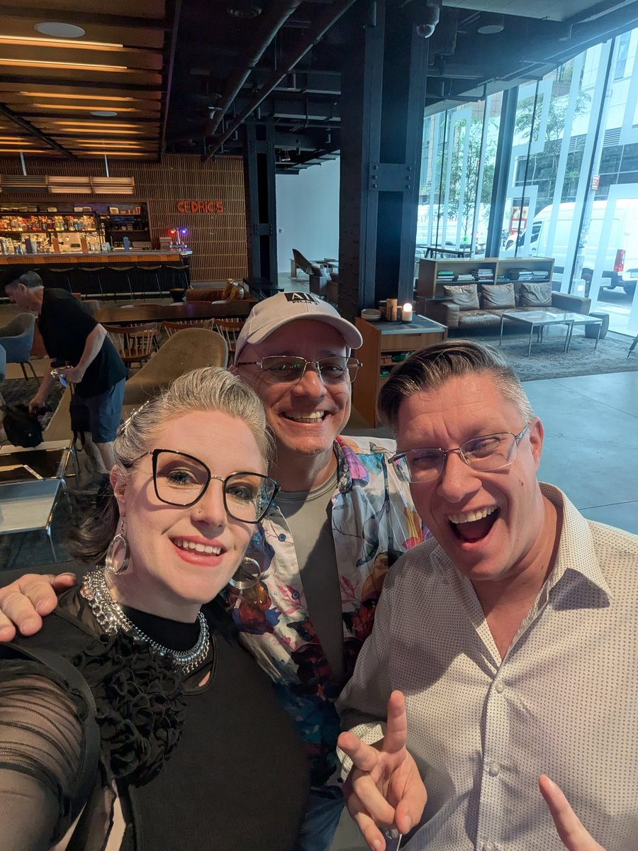 It was amazing to meet <a href="/AnotherVariety1/">pjw(AI) 🇺🇸</a> and talk about AI in depth while we waited for the <a href="/beeple/">beeple</a> exhibit to open. I appreciate learning different perspectives that broaden my horizons and even more so to connect with someone about how AI opens the doors for those who need it.