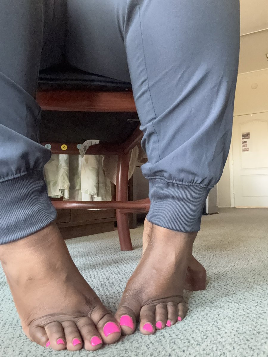 Work toes! 👣 🩷 #nsfwtwt #feetfetısh