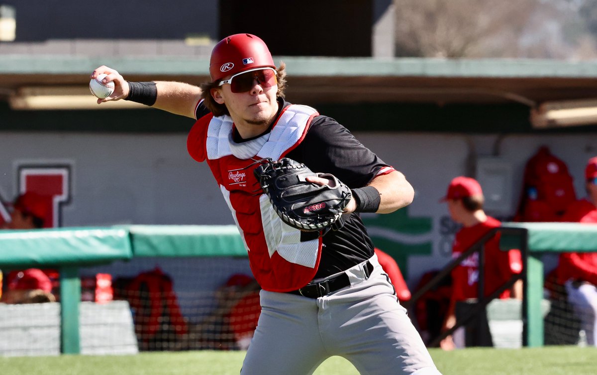 NIU_Baseball's tweet image. #HappySunglassesDay to all who observe 😎