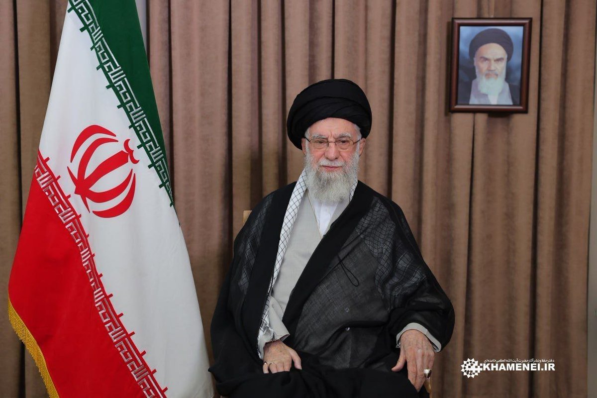 kaveheii's tweet image. خدایا ما کاری از دستمون برنمیاد
خودت این مرد را برای مسلمانان دنیا حفظ کن
