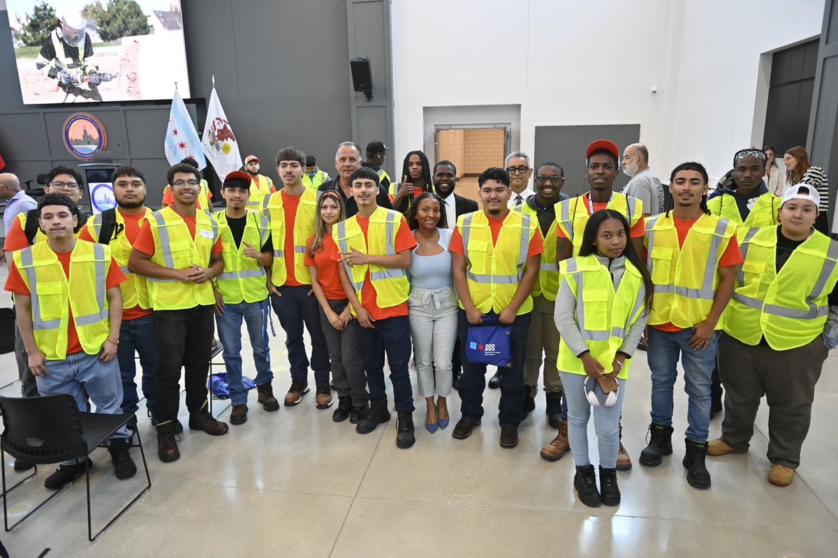 Chicago Department of Streets and Sanitation tweet media
