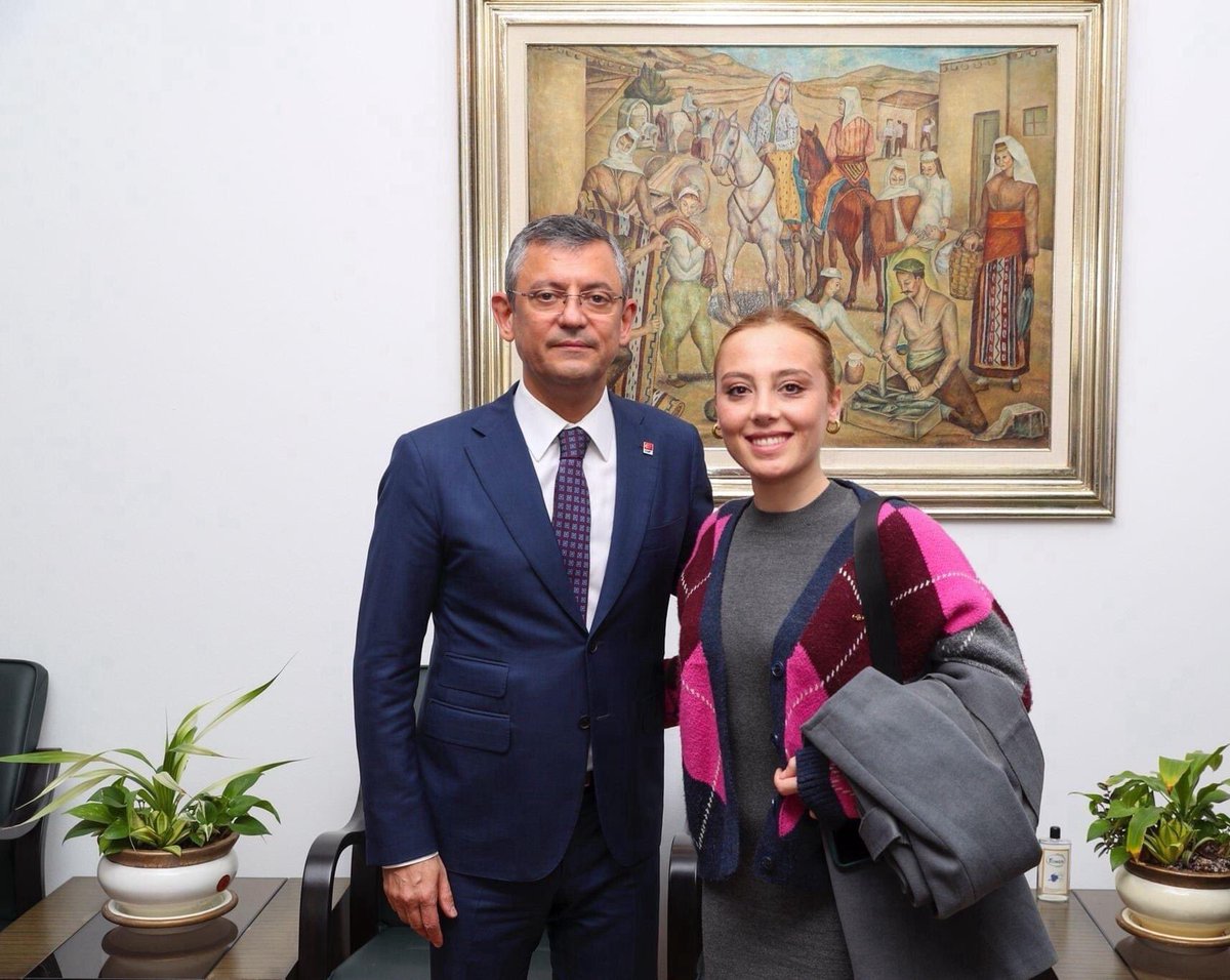 Özlem Ünal tweet media