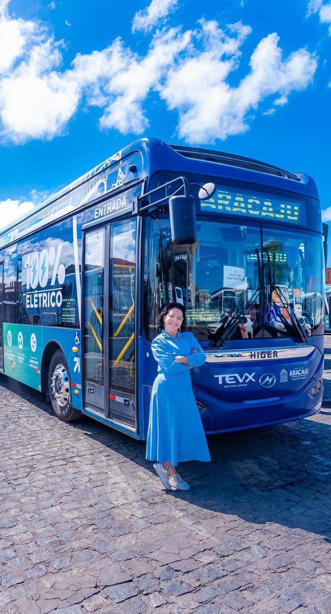 emiliacorrea_'s tweet image. Alô, galera da UFS! Notícia boa chegando aí... Entregamos 15 ônibus elétricos que vão modernizar o transporte público de Aracaju e da Grande Aracaju. Com isso, vamos melhorar a mobilidade na região e facilitar ainda mais a rotina de quem estuda na Universidade Federal de Sergipe.