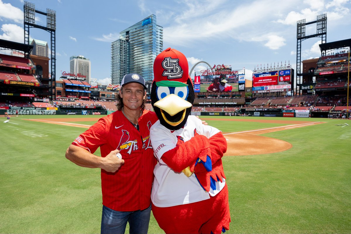 JoeNichols's tweet image. What a great morning yesterday! Thank you @Cardinals