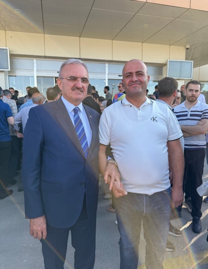 ALİİHSAN ÇINARBAY (@aliihsantiwiter) on Twitter photo 📍 VAN
Çeşitli açılış
ve programlara katılmak üzere İlmize teşrif eden içişleri bakan yardımcımız sayın <a href="/munirkaraloglu/">Münir Karaloğlu</a> beyle Çaldıran ilçemizle İLGİLİ hoş sohpetlerinden dolayı kendilerine Teşekkür ederim
<a href="/Akparti/">AK Parti</a>
<a href="/ArvasAbdulahat/">Abdulahat Arvas</a>
<a href="/K_Turkmenoglu_V/">KAYHAN TÜRKMENOĞLU</a>
<a href="/Burhan_Kayaturk/">Burhan Kayatürk</a>
<a href="/RTErdogan/">Recep Tayyip Erdoğan</a> 📍 VAN
Çeşitli açılış
ve programlara katılmak üzere İlmize teşrif eden içişleri bakan yardımcımız sayın <a href="/munirkaraloglu/">Münir Karaloğlu</a> beyle Çaldıran ilçemizle İLGİLİ hoş sohpetlerinden dolayı kendilerine Teşekkür ederim
<a href="/Akparti/">AK Parti</a>
<a href="/ArvasAbdulahat/">Abdulahat Arvas</a>
<a href="/K_Turkmenoglu_V/">KAYHAN TÜRKMENOĞLU</a>
<a href="/Burhan_Kayaturk/">Burhan Kayatürk</a>
<a href="/RTErdogan/">Recep Tayyip Erdoğan</a>