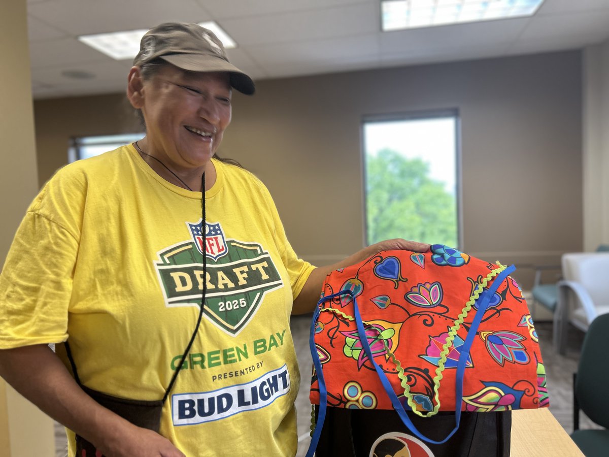 IHB_Minneapolis's tweet image. This week was pretty rainy. But that didn't stop us from sewing! ✂️
Join us next Wednesday, 1–3 PM at 2020 Minnehaha Avenue. No experience needed—just bring yourself.
#MyIHB #CulturalCrafting #SewingCircle #UrbanNativeArts