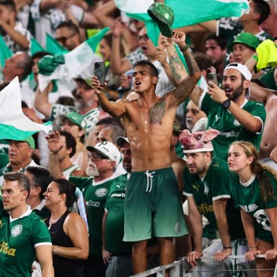 Fee_Azeevedo's tweet photo. #NovaFotoDePerfil https://t.co/OC9TH9Wej6