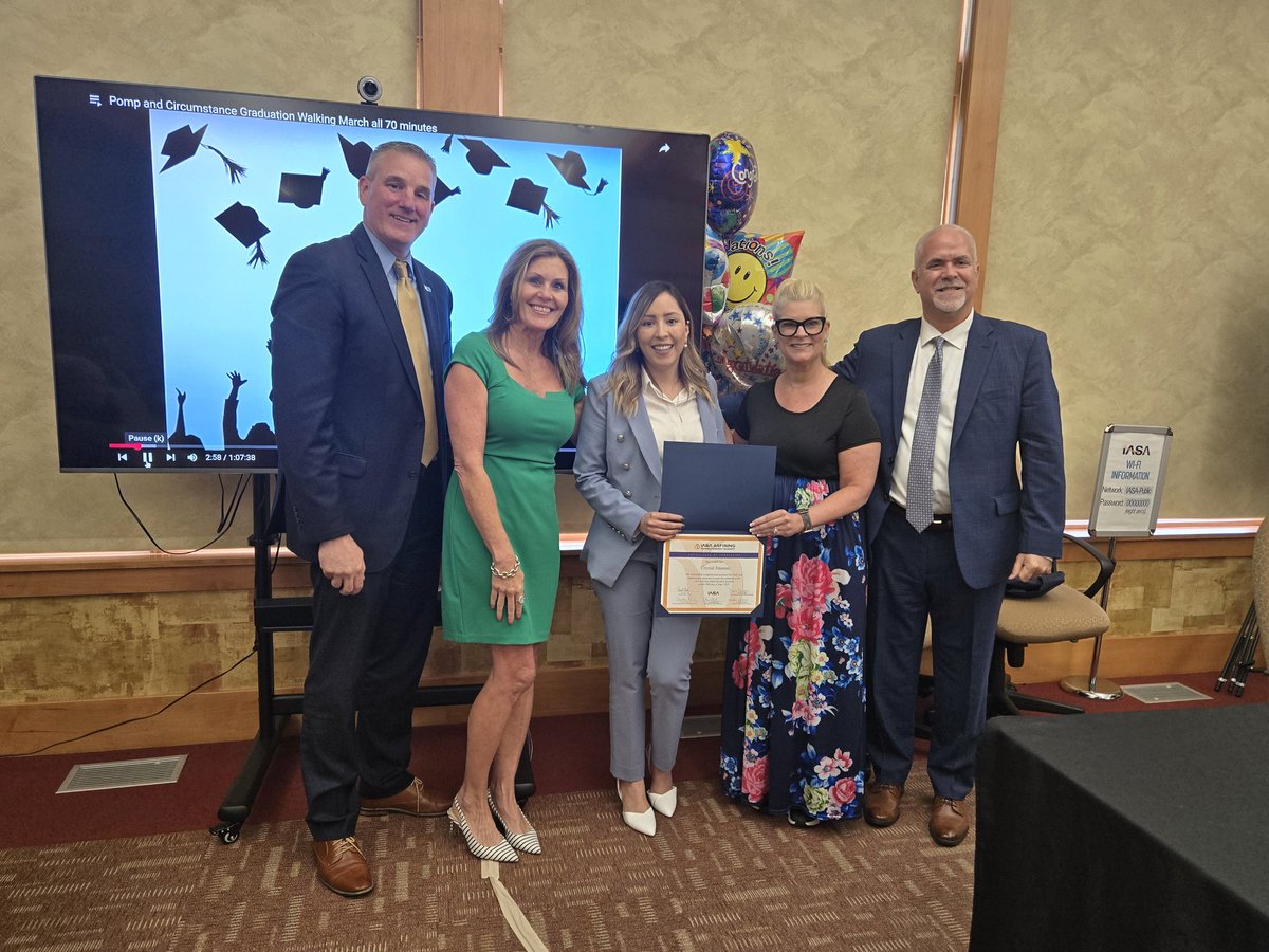MrsJimenez03's tweet image. Grateful to have spent the week with inspiring individuals who fostered a space for authenticity and growth. The presenters' vulnerability and encouragement were powerful reminders: our stories matter. Amazing academy, @DrDawnIASA @drorzel @mikelubelfeld @NickPolyak