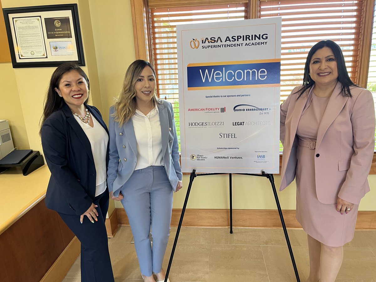 MrsJimenez03's tweet image. Grateful to have spent the week with inspiring individuals who fostered a space for authenticity and growth. The presenters' vulnerability and encouragement were powerful reminders: our stories matter. Amazing academy, @DrDawnIASA @drorzel @mikelubelfeld @NickPolyak