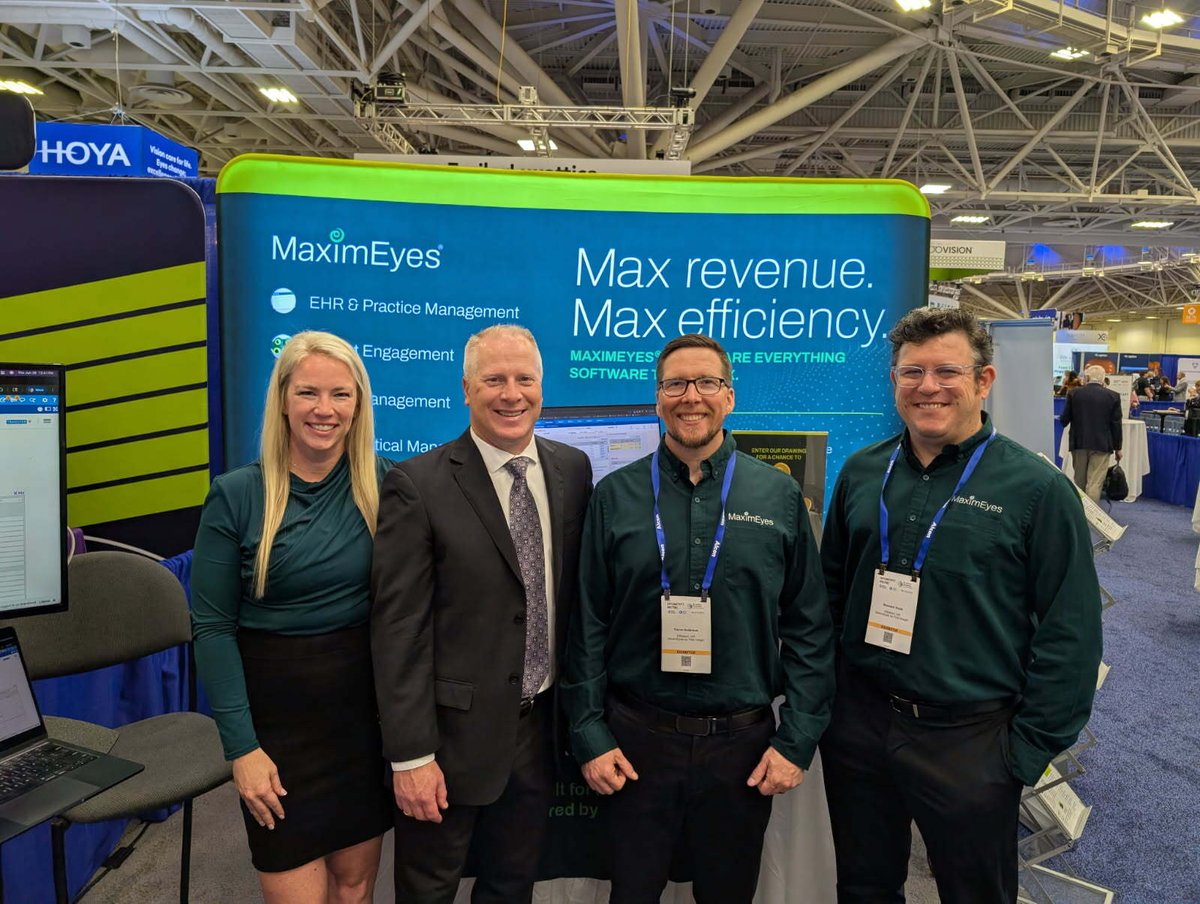 First_Insight's tweet image. Always happy to have face time with our wonderful clients Drs. Jay Henry and Morgan Murphy!

#maximeyes #OM2025 #OptometrysMeeting