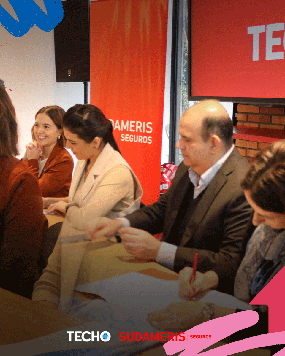 Nada más seguro que tener un techo🙌🤩✨
Desde TECHO, buscamos proteger lo que más importa:
las personas que hacen posible transformar realidades.

Gracias #SudamerisSeguros por sumarse a esta misión y cuidar a quienes construyen un país más justo.💙✨