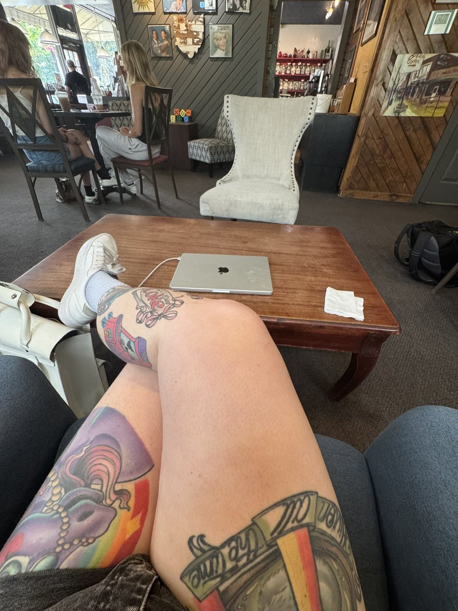 Shirley Temple of the Dog tweet media