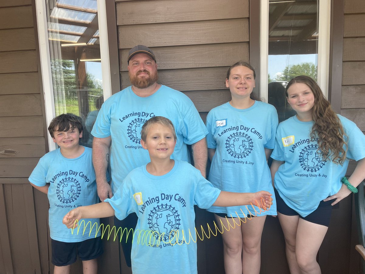 zachshrewsbury's tweet image. Finished this week at Learning Day Camp at the Appalachian South Folklife Center. Kids from all over southern WV and beyond come together on the mountain to learn, create, laugh, and connect. This is what community should feel like. Folk music, sustainability, storytelling,…