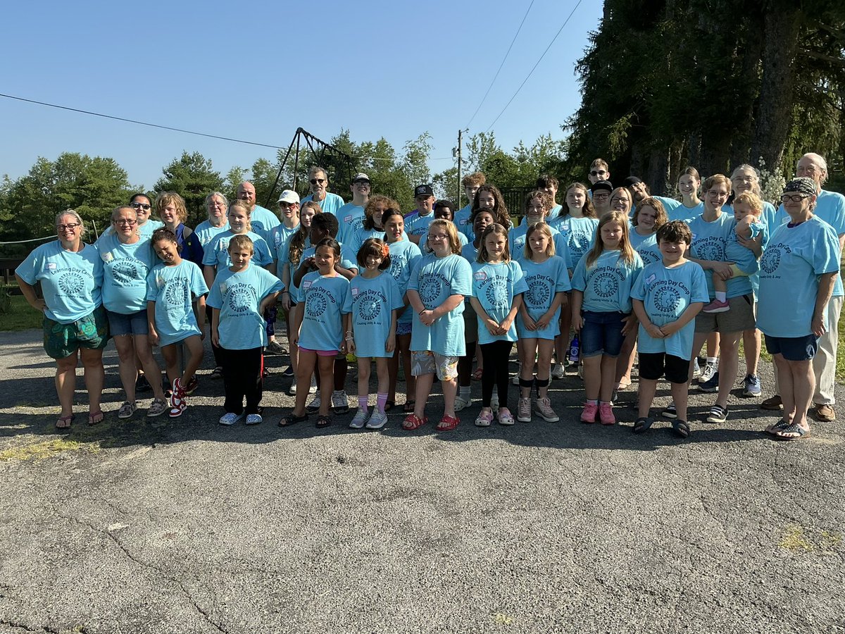 zachshrewsbury's tweet image. Finished this week at Learning Day Camp at the Appalachian South Folklife Center. Kids from all over southern WV and beyond come together on the mountain to learn, create, laugh, and connect. This is what community should feel like. Folk music, sustainability, storytelling,…