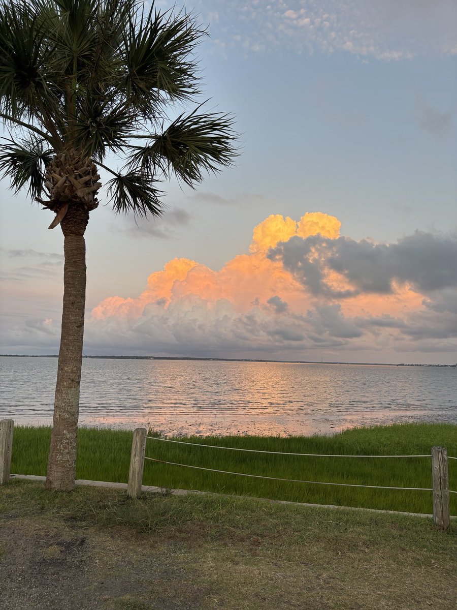 Clouds across the Charleston Harbor reflecting sunrise behind me at the end of ⁦<a href="/F3Charleston/">F3 Charleston</a>⁩’s Tour stop at The Pitt (Pitt Street Bridge) this morning. ⁦<a href="/F3Nation/">F3</a>⁩