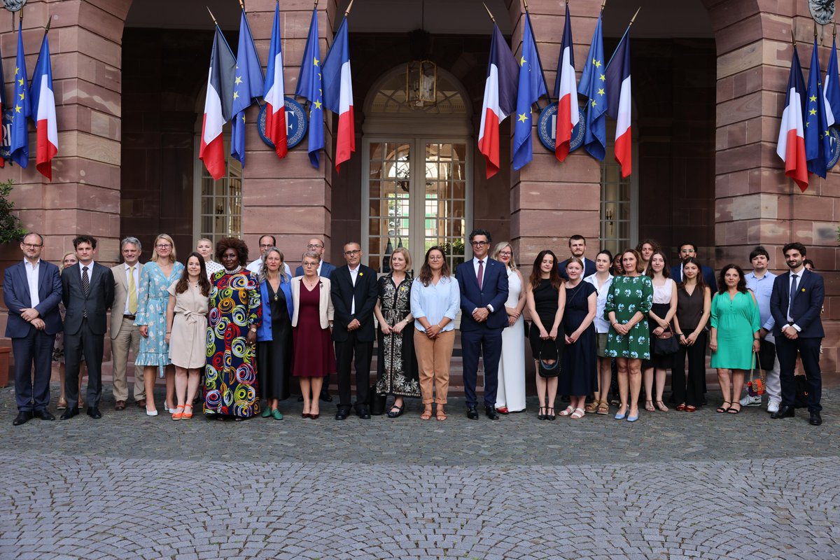 gervallaschwarz's tweet photo. Today in Strasbourg, I had the honor to stand with survivors of wartime sexual violence as "Thinking of You" by 🇽🇰 Alketa Xhafa-Mripa was unveiled. Each dress tells a story the world must hear. Survivors are not forgotten - their courage demands justice, not silence. https://t.co/4kjHrWK32R