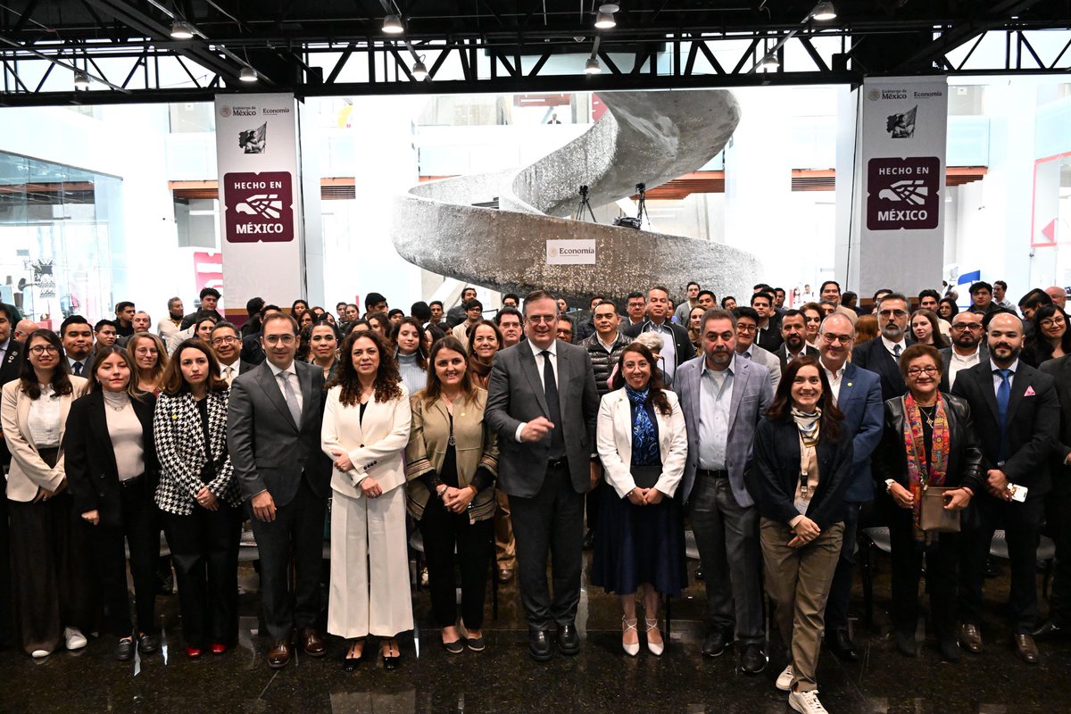 Talento para la Transformación  Productiva de México es la propuesta presentada por la Universidad del Valle de México (UVM) y la UNITEC ( Universidad Tecnológica de México) para  acelerar la formación de Talento, será implementada por la SEP y Economía 🇲🇽