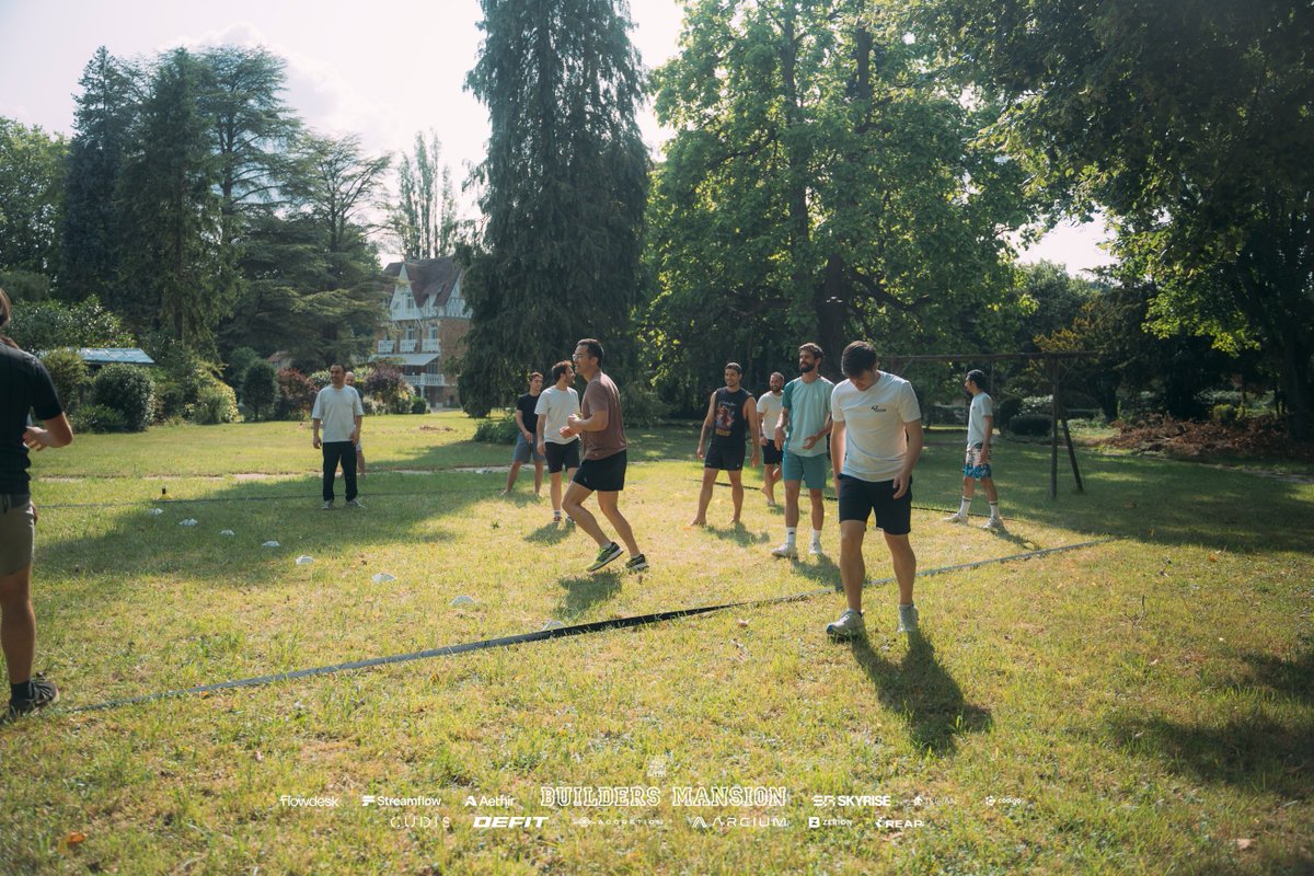 MatoMarkets's tweet photo. Between the commits came real connection, yoga in the morning, ball games in the afternoon, and deep convos at night.

Builders from everywhere. A shared frustration with the way markets are... and a spark for what they could be. https://t.co/k91Su5wCb7
