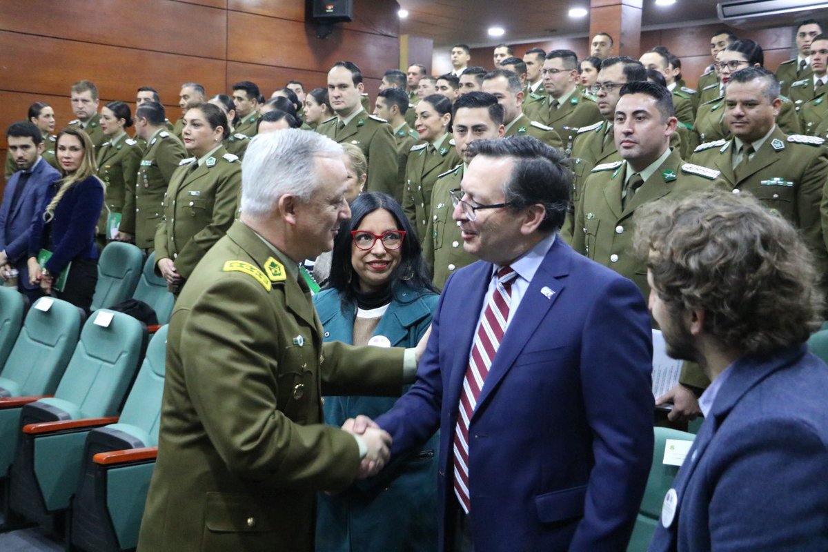 mnptChile's tweet image. LANZAMIENTO Curso "Función Policial y DDHH" El CPT 🇨🇱 aportó en esta iniciativa interinstitucional: Bibliografía especializada;Retroalimentación técnica; Casos aplicados y Trabajo conjunto @SubsecDDHH @CarabdechileDDHH que fortalece la prevención de tortura desde la formación.