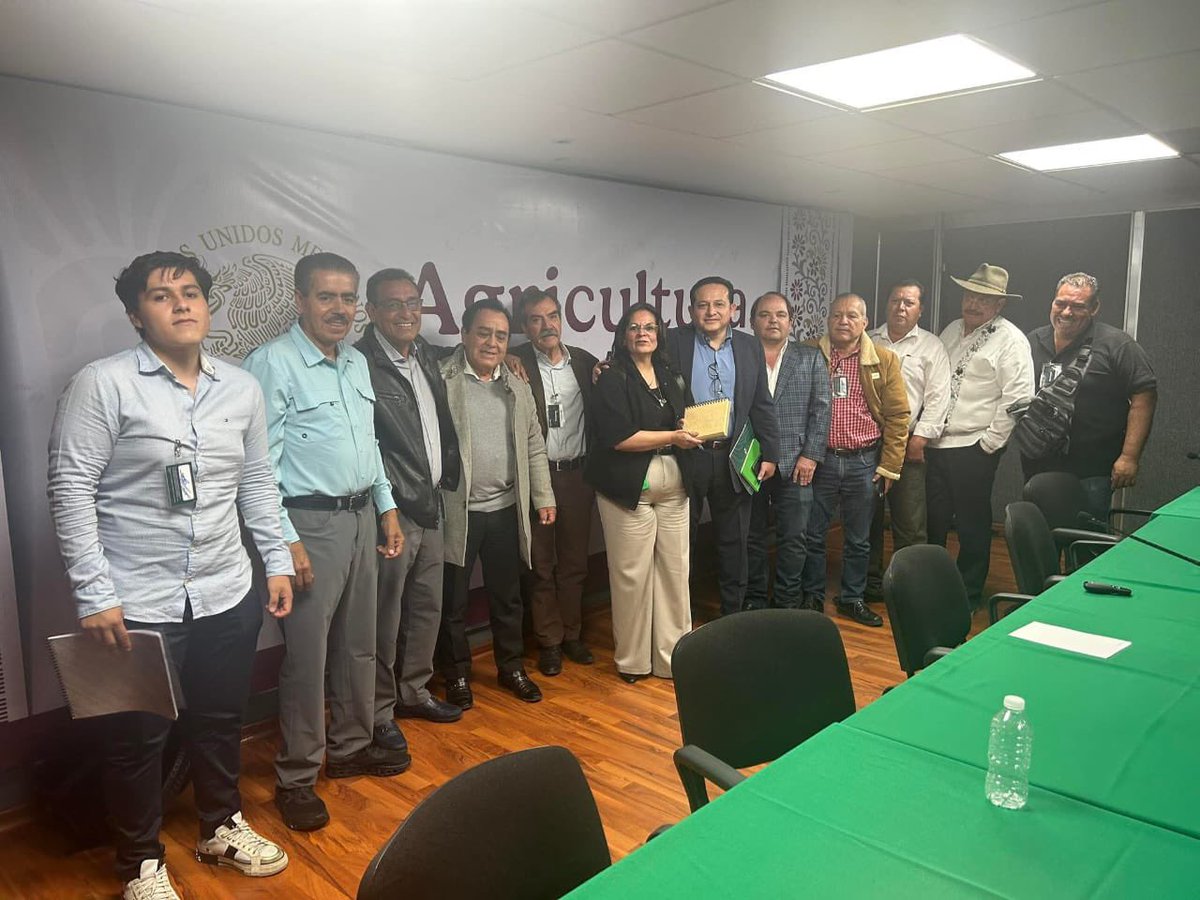 MaizRed's tweet image. Después de declaraciones adversas en contra del #AcuerdoNacional #CadenaMaízTortilla, la Cámara Nacional de la Industria de producciónde masa y tortillas, recula con carta al Secretario Julio Berdegue para adherirse al acuerdo que pretende disminuir 5% el precio de la tortilla