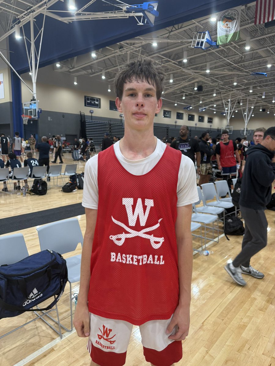 Stephen Mayernik with 17 for Woodson in their win over Woodside