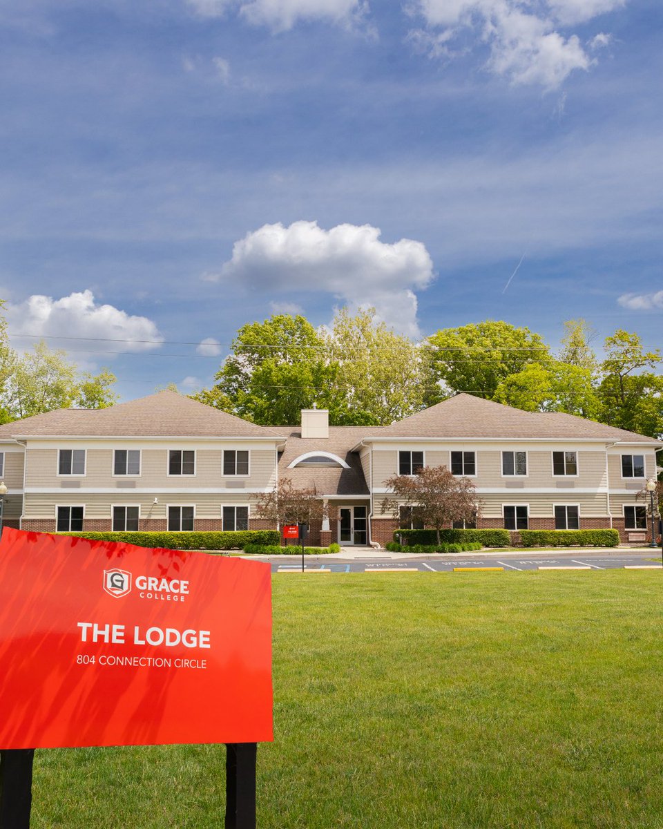 gracecollege's tweet photo. Grace Cribs: The Lodge Edition
Welcome to The Lodge — Home to around 70 students, this ski lodge hall offers a peaceful and wooded vibes!
Lodge fam, what’s your favorite memory from living here?
#GraceCribs #TheLodge #GraceCollege #LancerLiving #DormTour #CreatedForMore https://t.co/aiuw0NTbMR