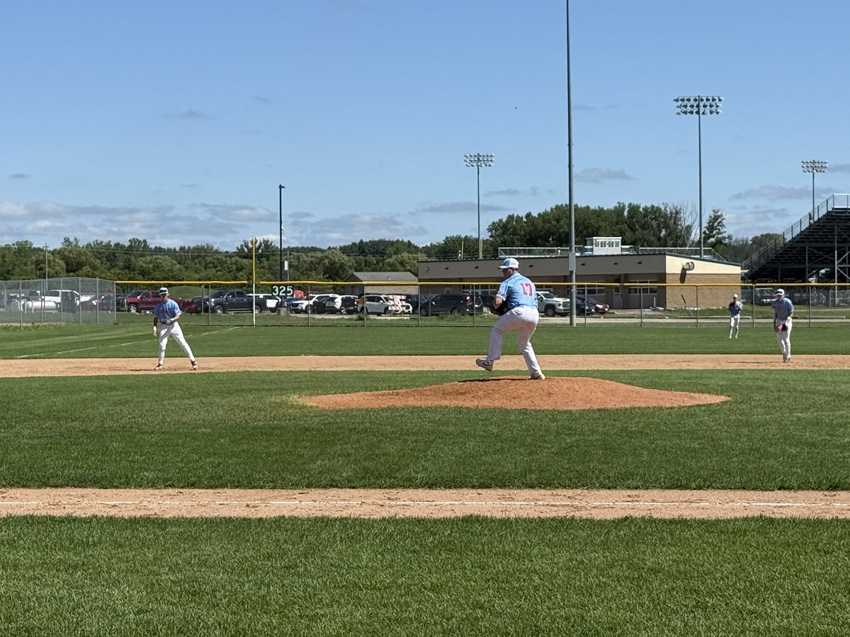 Complete game shutout for Connor Wiese, W 4-0 over Lourdes in the Firecracker Tourney in Rochester 🧨. 54/84 strikes. 2 hits and 8 K’s. Nice game! Hunter Theis w 2 hits. Berg collects 2 RBI’s.