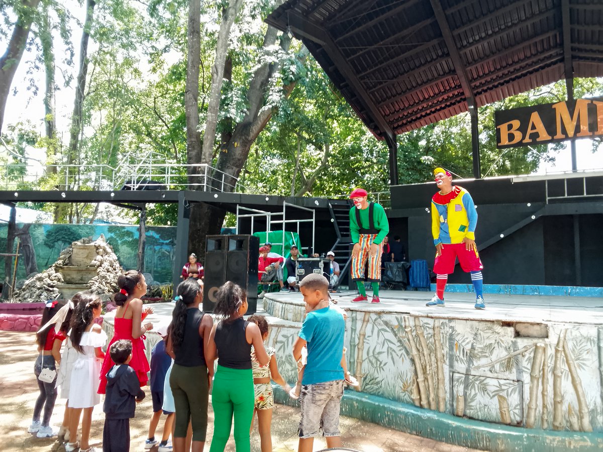 Hola a todos nuestros <a href="/seguidores/">seguidores</a> recuerden que cada domingo a las 10:00 am los esperamos en el cabaret Bambú de #Bayamo con un espectáculo variado que incluye, magia, música y mucha diversión.
!Te esperamos!
#Verano2025
#ProyectoTarequeando
#ArtesEscénicasGranma