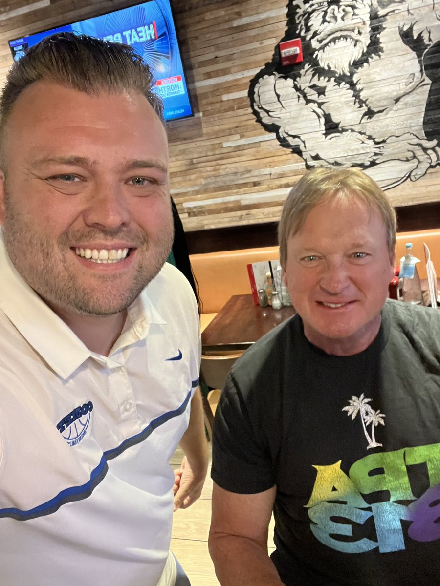 CoachAHawk's tweet image. Thanks for being gracious with your time, Coach! Spider 2Y Banana.

@Rob_Hawkins24