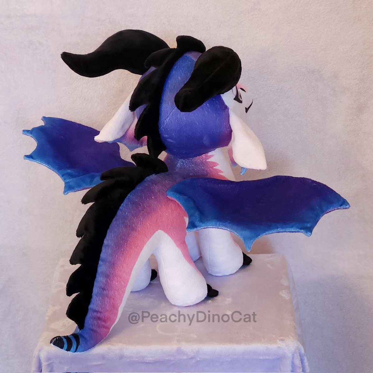 🍑Peachy🍑 (@peachydinocat) on Twitter photo 🪻hyacinth plush 🪻
🦋this is my half of a super old art trade/collab I did with <a href="/_heartspark/">heartspark</a>! 💖
🦋plush made by me
🦋pattern by <a href="/CholyKnight/">Sew Desu Ne?</a>
🦋digital artwork for the plush drawn by <a href="/_heartspark/">heartspark</a>
🦋 fabric printed with Spoonflower 🪻hyacinth plush 🪻
🦋this is my half of a super old art trade/collab I did with <a href="/_heartspark/">heartspark</a>! 💖
🦋plush made by me
🦋pattern by <a href="/CholyKnight/">Sew Desu Ne?</a>
🦋digital artwork for the plush drawn by <a href="/_heartspark/">heartspark</a>
🦋 fabric printed with Spoonflower