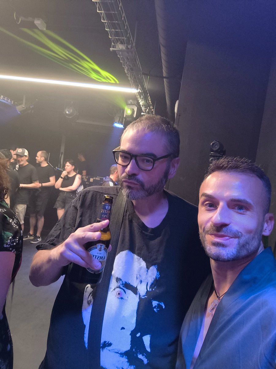 De farra con <a href="/SrVCR/">Victor Castillo Rodríguez 🎲</a>