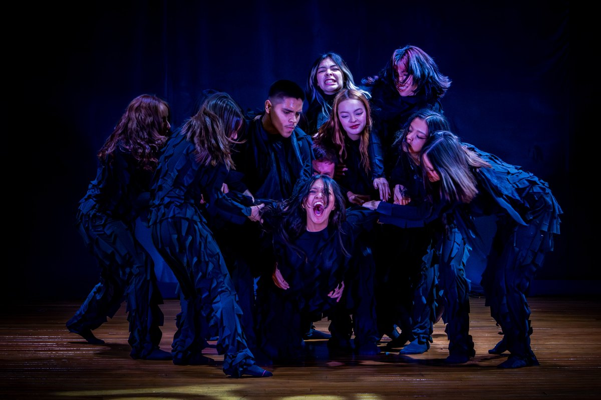 Nuestro grupo selectivo de danza contemporánea ganó el 🥇 en el evento de elencos culturales organizado por SEMS.
¡Vamos a Puebla! 🎭
Gracias al profe Irving y al Dr. Castellanos por su apoyo 💙
#CuerposEnMovimiento #OrgulloP7 #SomosP7 #SEMS