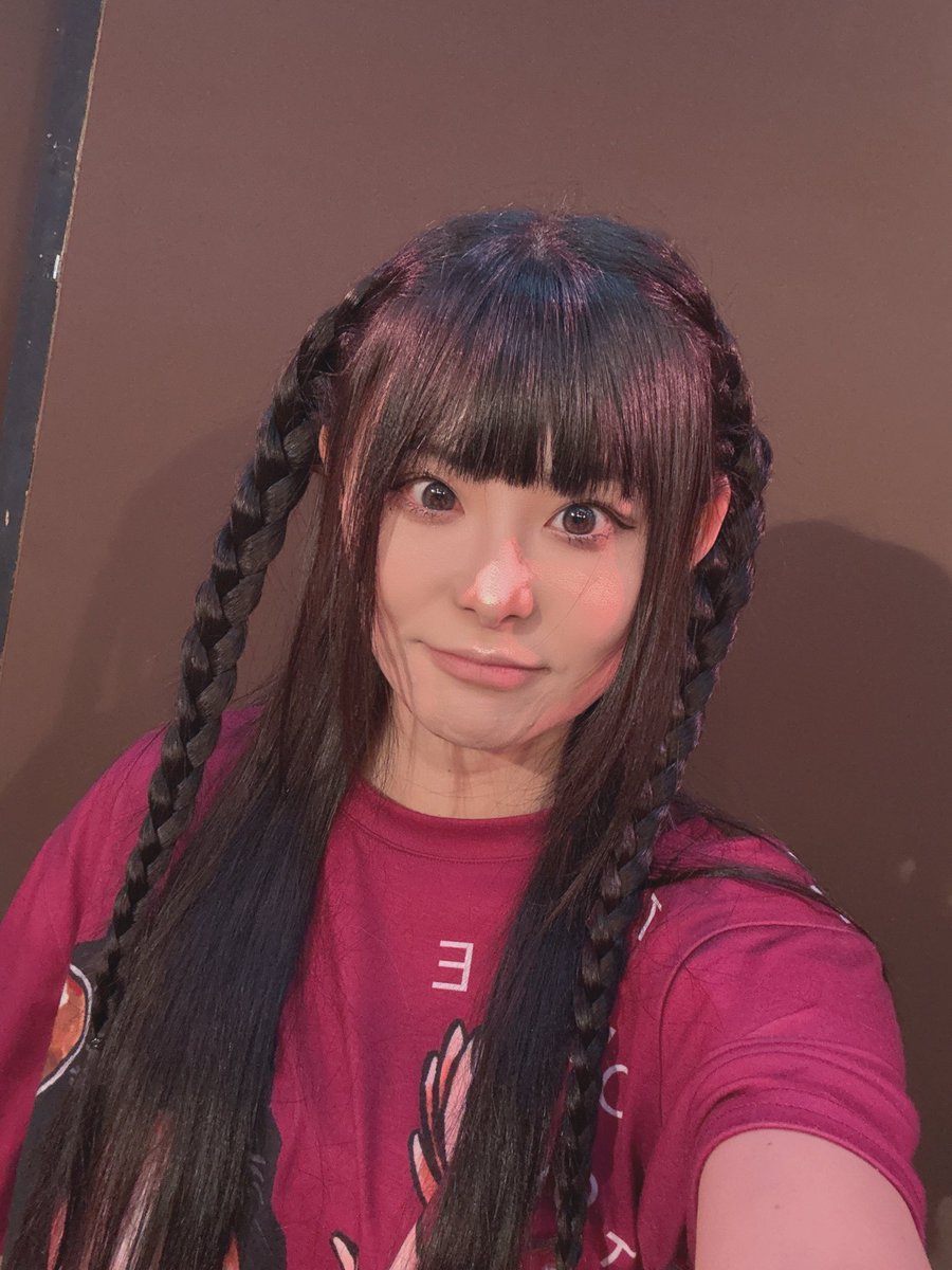 今日は2公演！
マチネはこのあと13時からです！！

準備途中のマクダさん🐍🐍

#アンネの逆襲