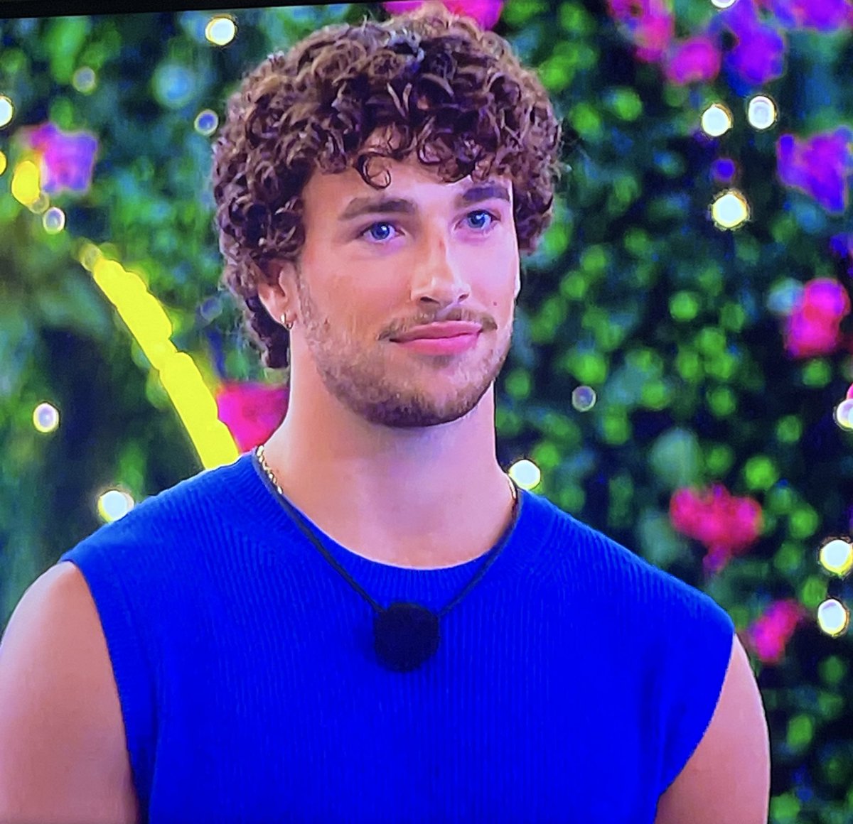 sofriick's tweet image. i’m sorry #LoveIslandUSA