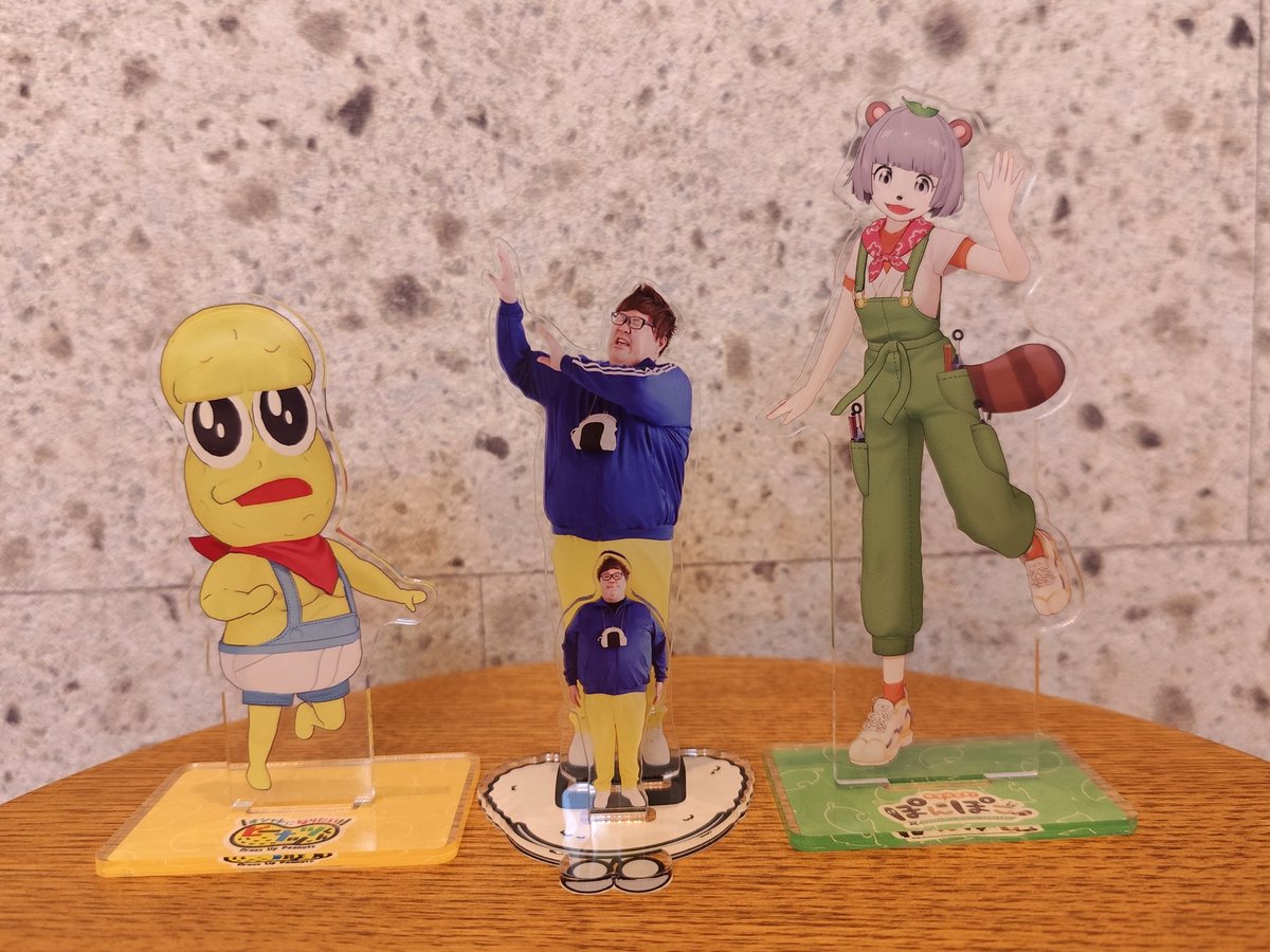 chabos_qn's tweet image. デカキンさんのアクスタ届いた！
小さいデカキンさんの使い所謎や…😂