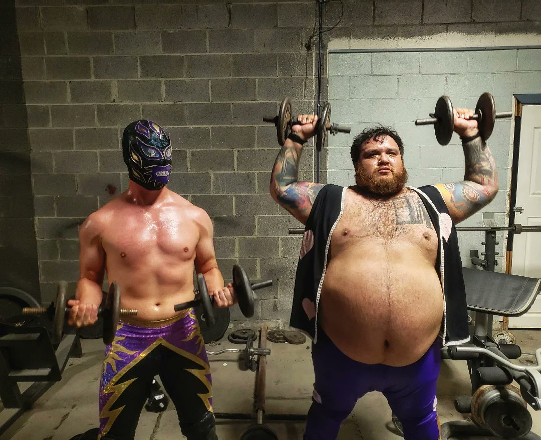 flyaguilafly's tweet image. There's no gain if there's no pain!! 💪🦅
#fitnessfriday #prowrestling #luchalibre #nopainnogain