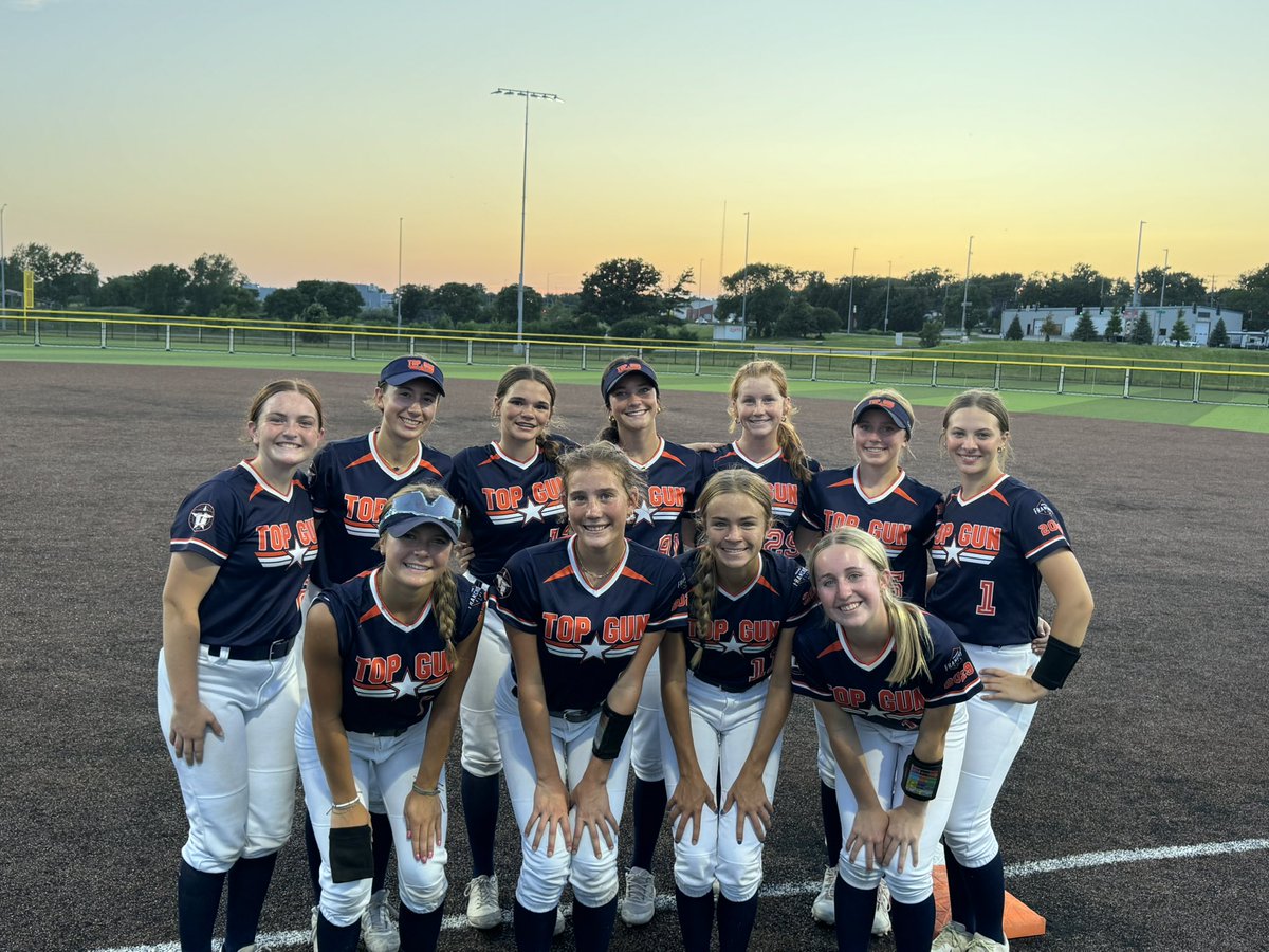 Got the 12-7 win in our 1st pool game at the Top Gun NE Thunder/Gold Invite. The bats were alive with all 11 players reaching base along with great defense gets us the W!  3 more tomorrow in the heat.  #Mach10