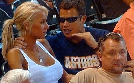 So season 4 starts where it all began. Classic homage, right? Drama, fights, and even Bam Margera shows up. Soon, the town gets tipped off of their shenanigans by some keyboard warrior, and then they send their goons to chase them from house to house. Crazy, right? #fishtanklive