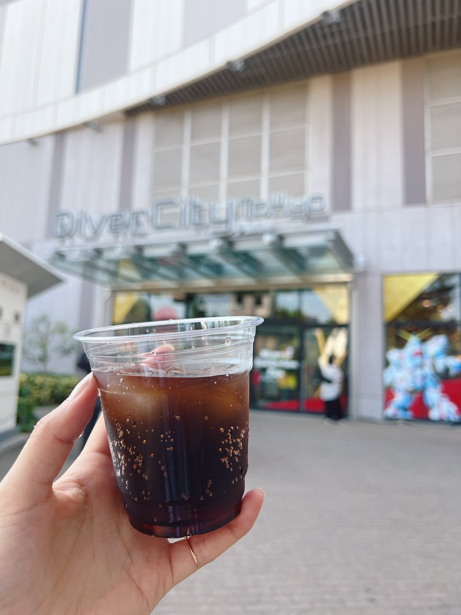 大場再生、緑陰のカフェ、希少な画集より、新品高級額・額装付、状態良好 Gallery Cafe 3 | catalog
