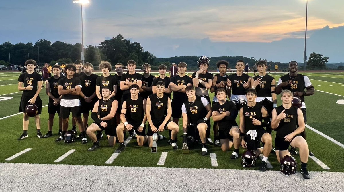 BrandonAMeier's tweet image. Had an amazing 7on7 today at our Tri-County 7on7! I had 1 PBU and let up 0 passes at corner. I also had multiple jams that caused the offensive concepts to mess up. Can’t wait for this season!
@BallHawkMedia1 @PAELITE7v7 @WPIAL_Insider @CoachMathis922 @7Twice @210ths…