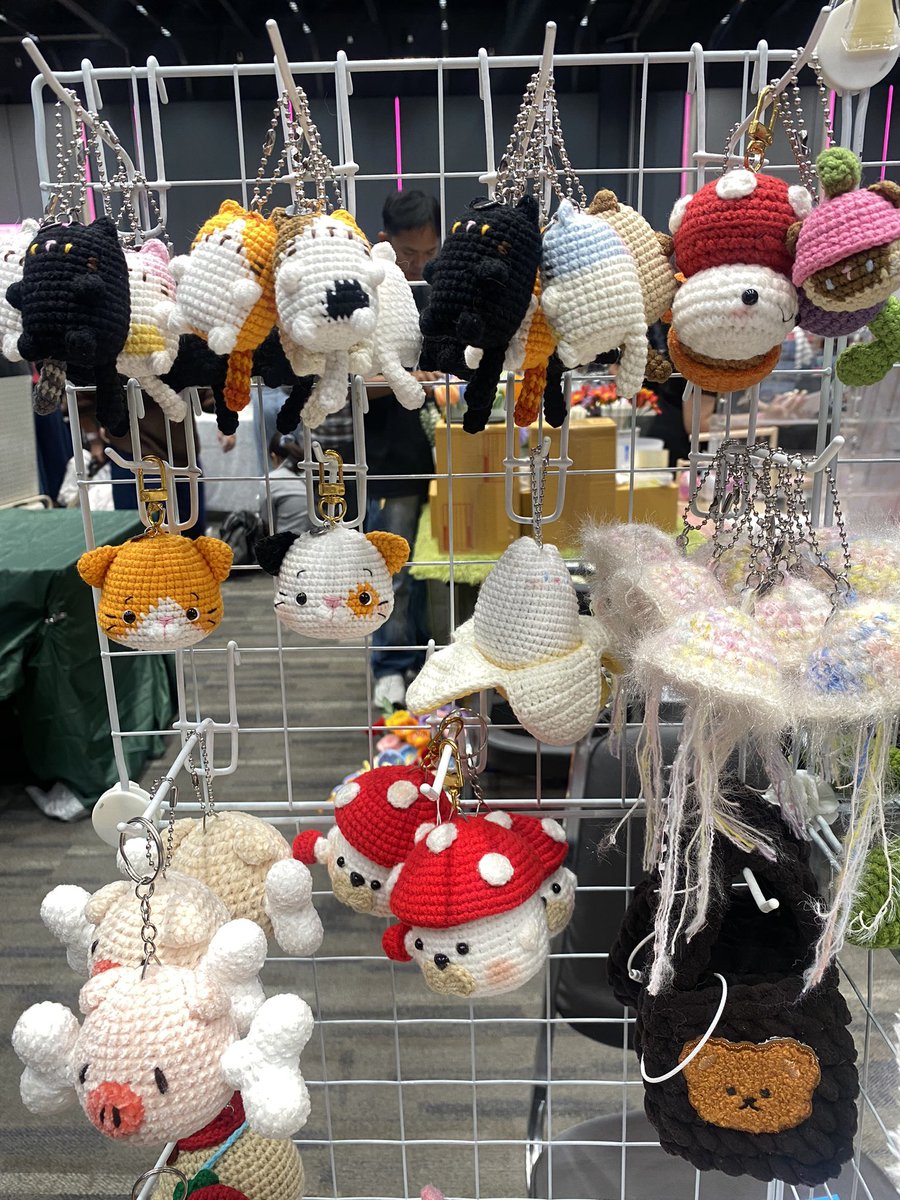 cielyarn's tweet photo. แวะมาเจอกันได้ที่บูธ M31 
อยู่ทั้ง เสาร์และอาทิตย์นะคั้บ🩷🤍 
#IFEXPO25 https://t.co/Y2FxOiLxpq