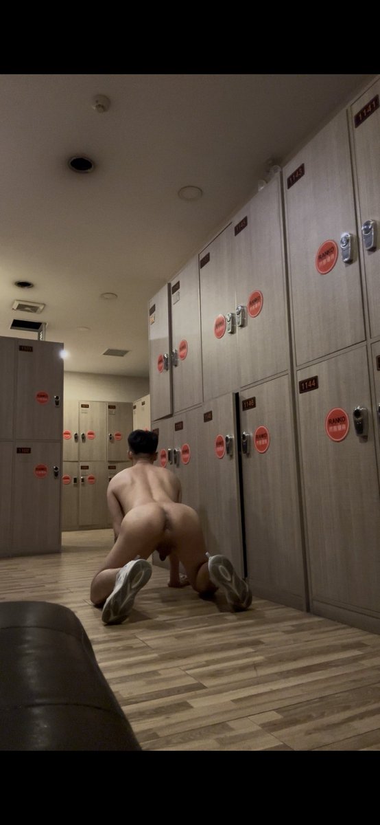 健身房更衣室内 #天体 #野外露出 #暴露 #校园暴露 #gay #野裸