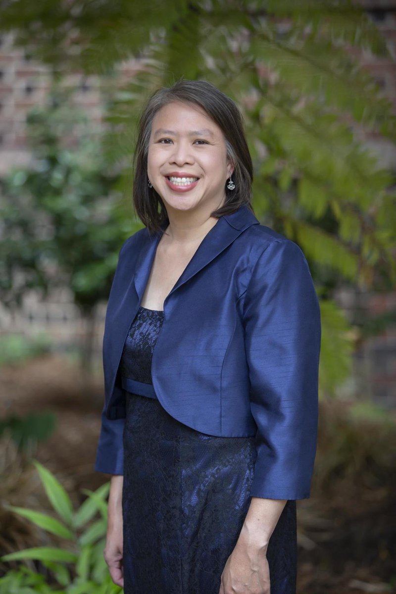 ucsfdgimzsfg's tweet image. Congratulations to Neda Ratanawongsa, on her new role as Chief Health Informatics Officer for SFDPH! Please join us in congratulating Dr. Ratanawongsa in her new leadership role 🎉