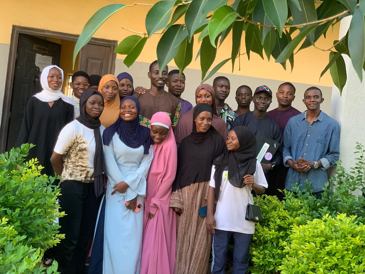 Abu_Devs's tweet image. Final day of the ABUDevs Data &amp;amp; BI Workshop. From 80 signups to 25 committed learners. Capstone week up next graduation loading! 
#ABUDevs #DataWorkshop #TechForStudents