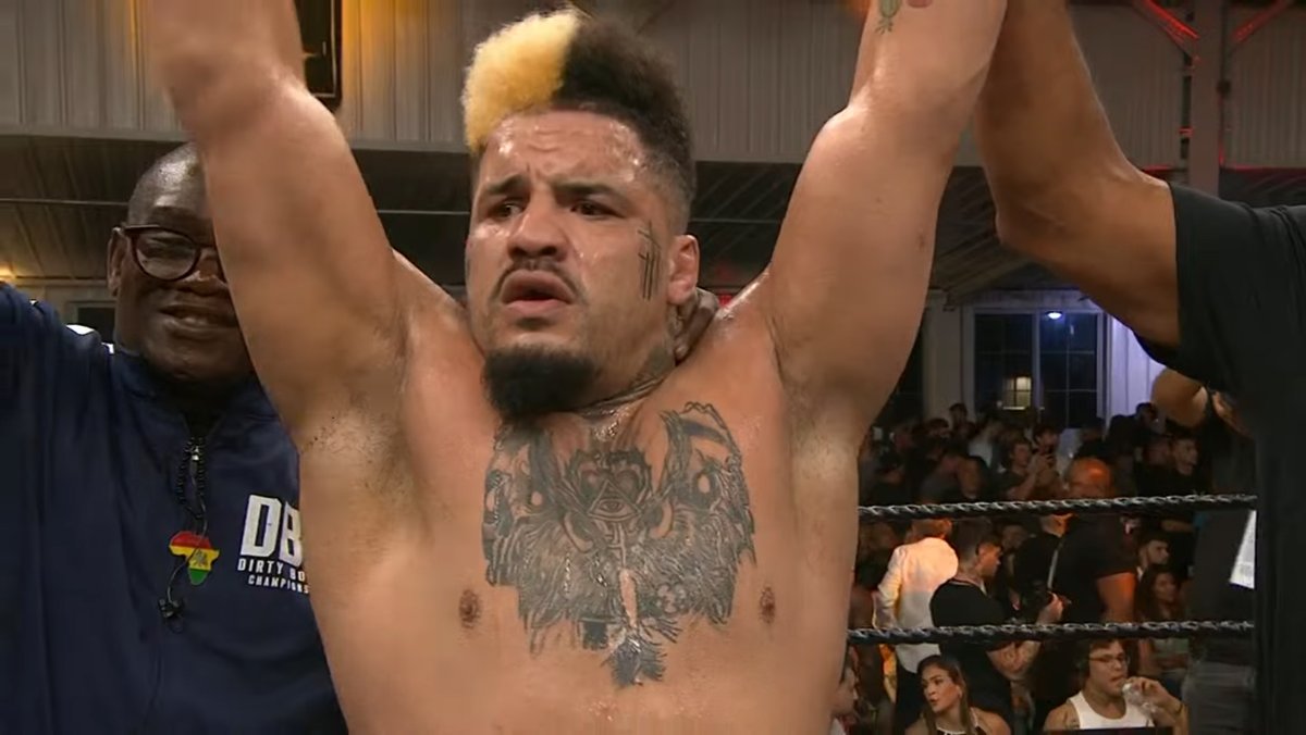 The Wrestling Snob (@aleavelle) on Twitter photo The Wolf Robinson Perez pounded down Alex Nicholson in round one of <a href="/DirtyBoxing_/">Dirty Boxing Championship</a> 2 in a very fun and exciting fight, while it lasted! Perez will now face the winner of the main event to decided the first ever DBX Heavyweight championship! The Wolf Robinson Perez pounded down Alex Nicholson in round one of <a href="/DirtyBoxing_/">Dirty Boxing Championship</a> 2 in a very fun and exciting fight, while it lasted! Perez will now face the winner of the main event to decided the first ever DBX Heavyweight championship!