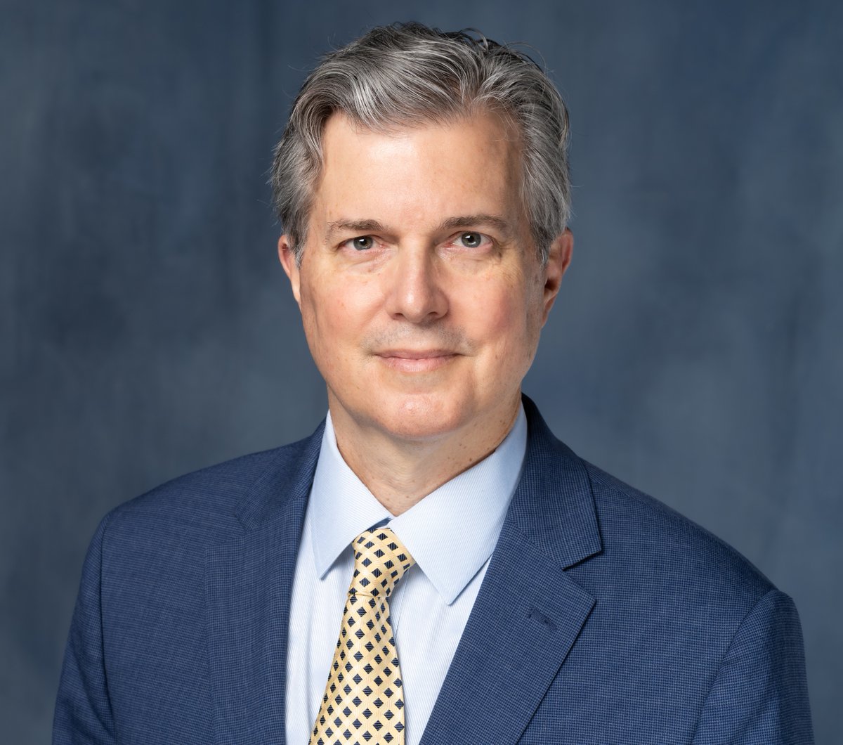Welcome to the Queen’s ʻohana! 

Dr. Thomas E. Read has been named the new chair of the University of Hawai‘i John A. Burns School of Medicine’s Surgery Department (JABSOM) and Chief of Surgery of the Queen’s University Medical Group (QUMG). 

Learn more queens.org/thomas-read-md…